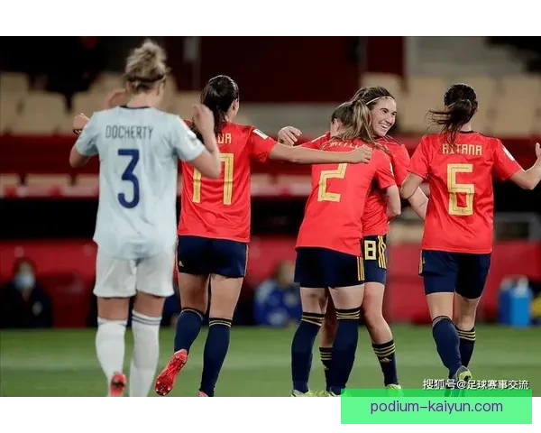 荷兰女足在欧冠预选赛中展现强大实力，表现亮眼。