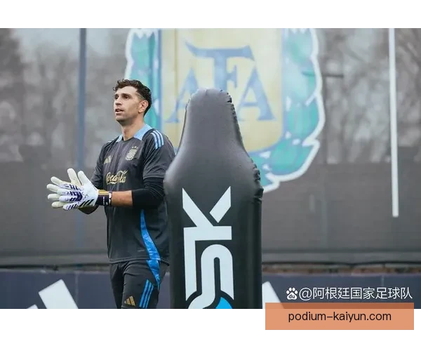 斯卡洛尼战术助力阿根廷足球迎来辉煌新篇章，表现亮眼