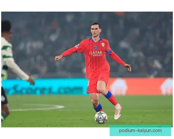 鲁伊斯作为巴黎青训骄傲，近期表现稳健备受期待